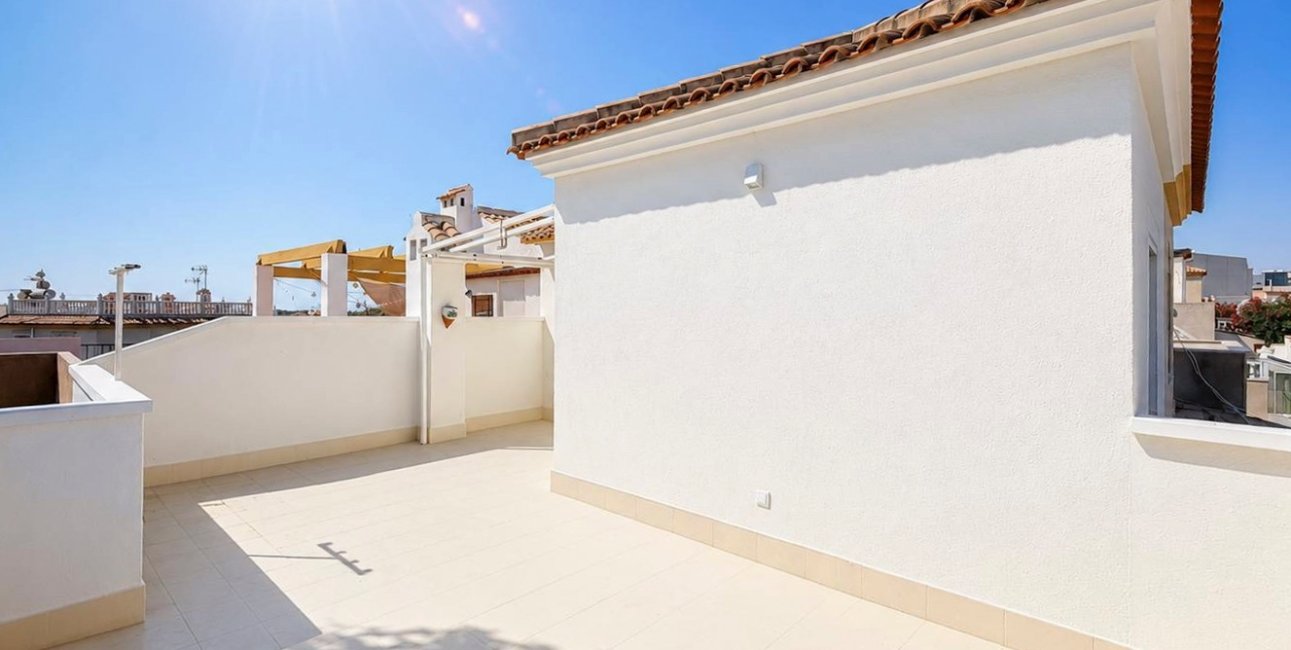 Resale - Townhouse -
Orihuela Costa - Los Altos