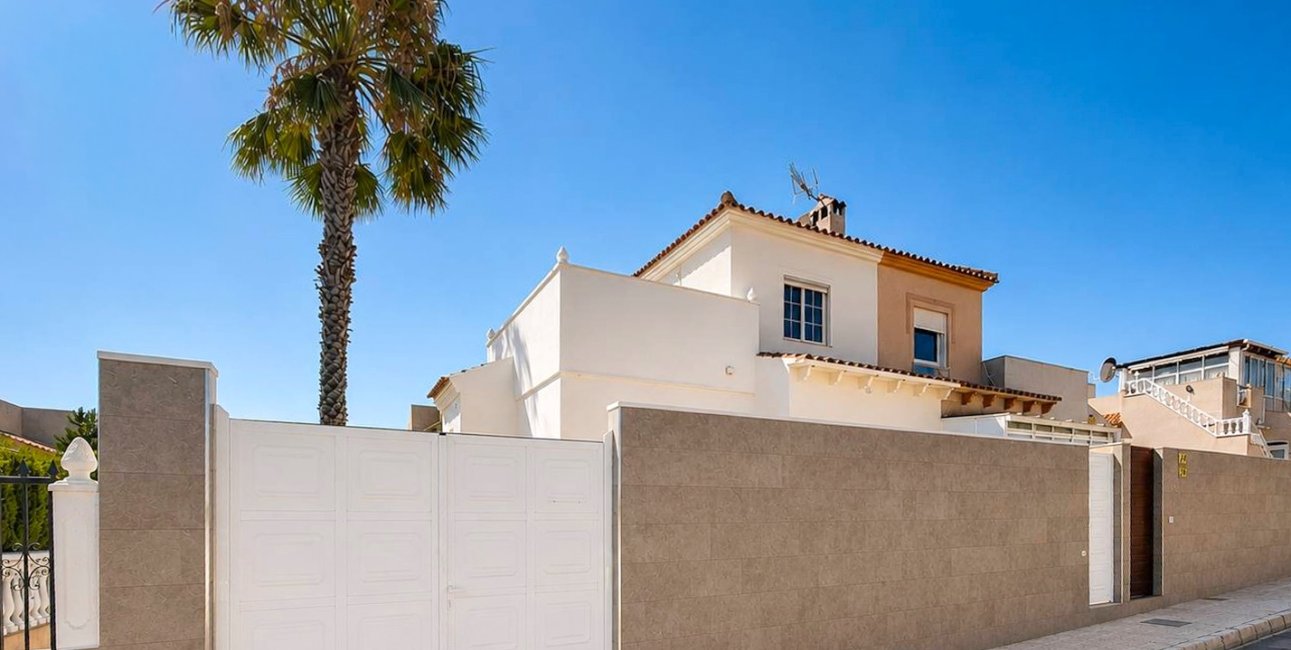 Resale - Townhouse -
Orihuela Costa - Los Altos