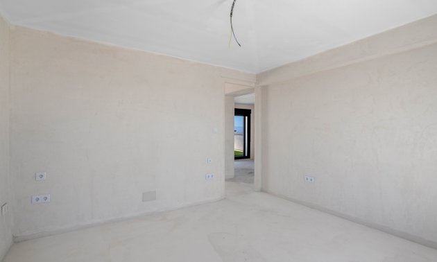 Reventa - Finca -
Los Montesinos - La Herrada
