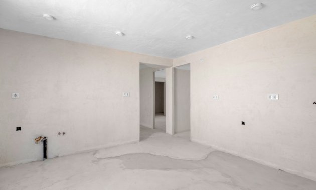 Reventa - Finca -
Los Montesinos - La Herrada