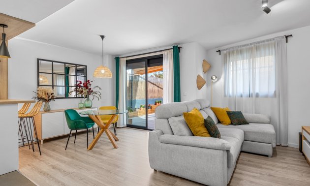 Resale - Apartment / flat -
El Campello - Playa Muchavista