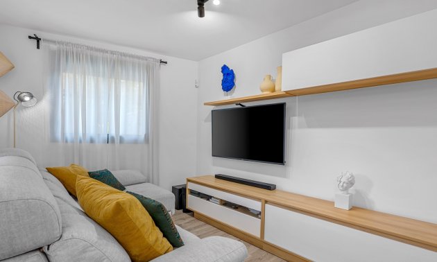 Resale - Apartment / flat -
El Campello - Playa Muchavista