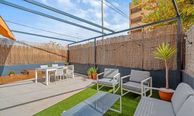 Resale - Apartment / flat -
El Campello - Playa Muchavista