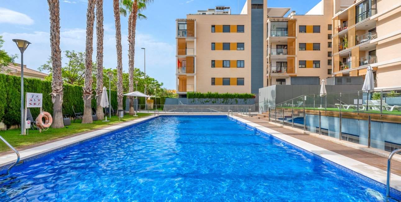 Resale - Apartment / flat -
El Campello - Playa Muchavista