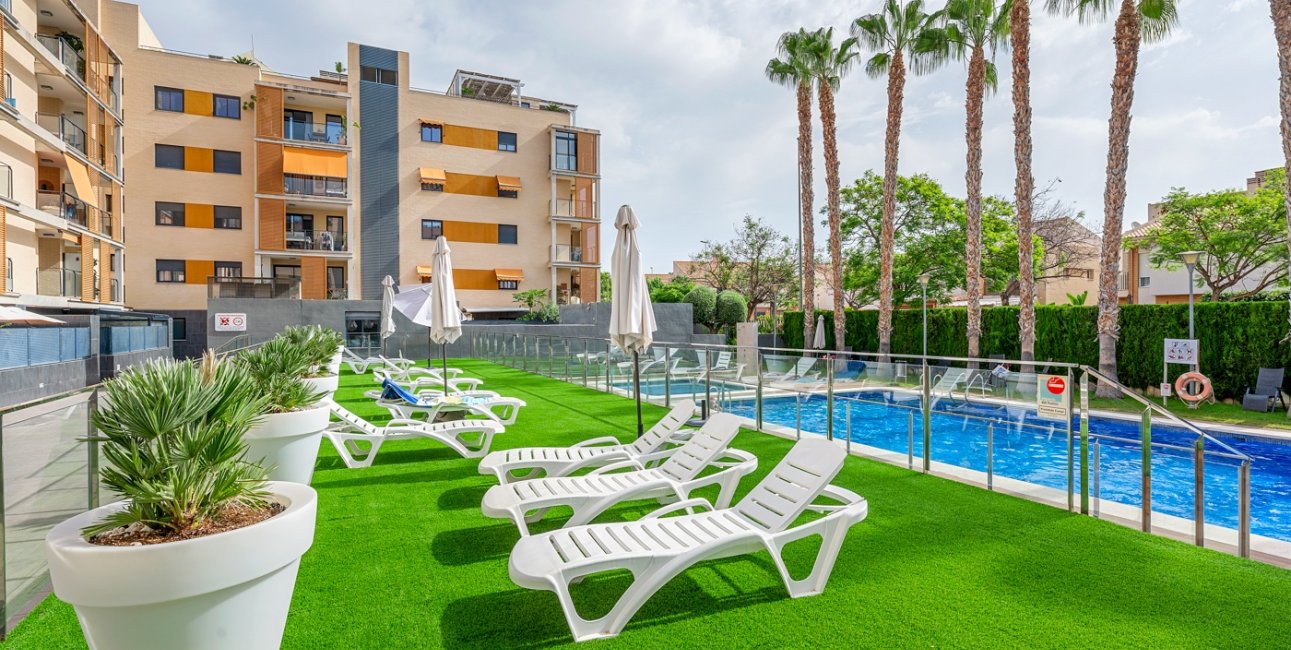 Resale - Apartment / flat -
El Campello - Playa Muchavista
