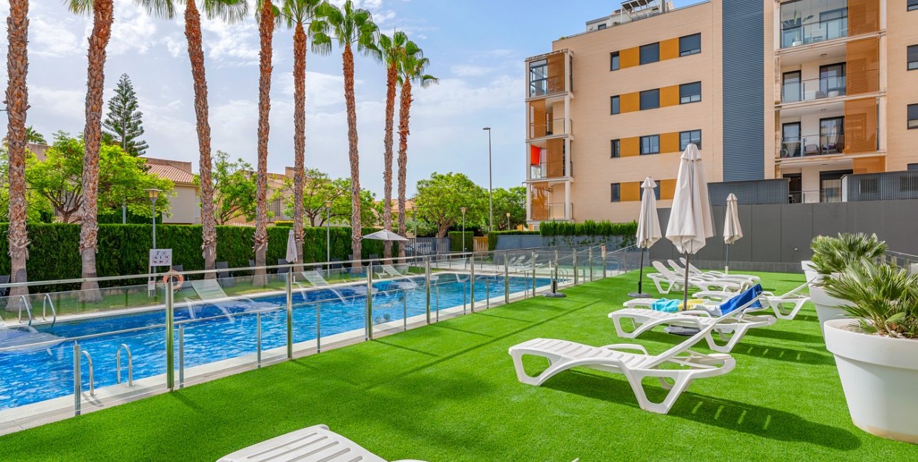 Resale - Apartment / flat -
El Campello - Playa Muchavista
