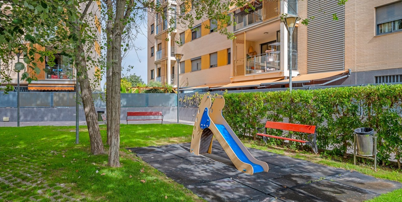 Resale - Apartment / flat -
El Campello - Playa Muchavista