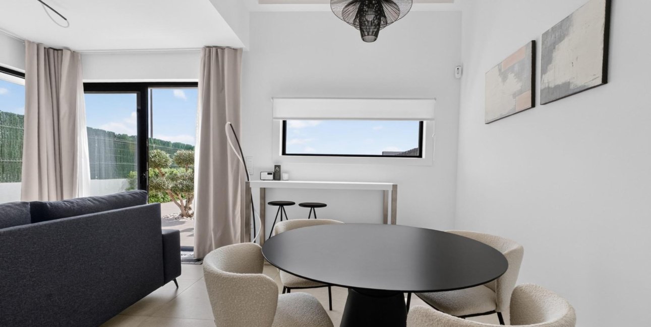 Resale - Villa -
Guardamar del Segura - El Raso