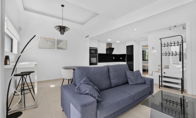 Resale - Villa -
Guardamar del Segura - El Raso