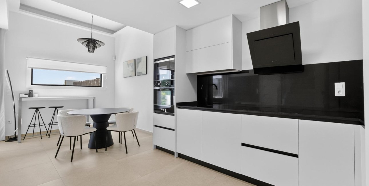 Resale - Villa -
Guardamar del Segura - El Raso