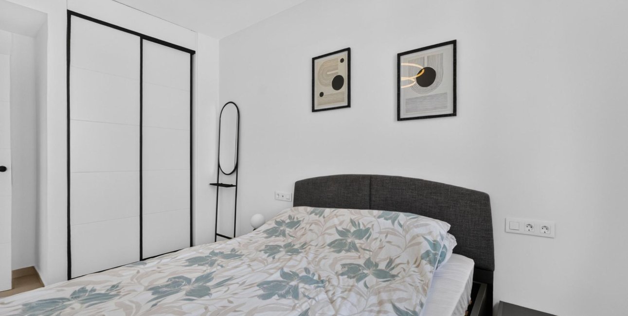 Resale - Villa -
Guardamar del Segura - El Raso