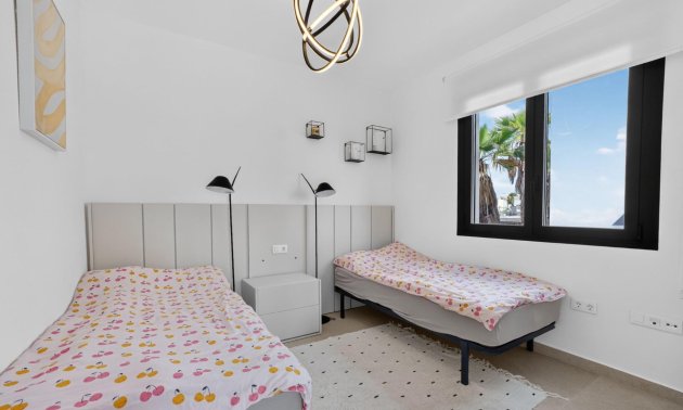 Resale - Villa -
Guardamar del Segura - El Raso