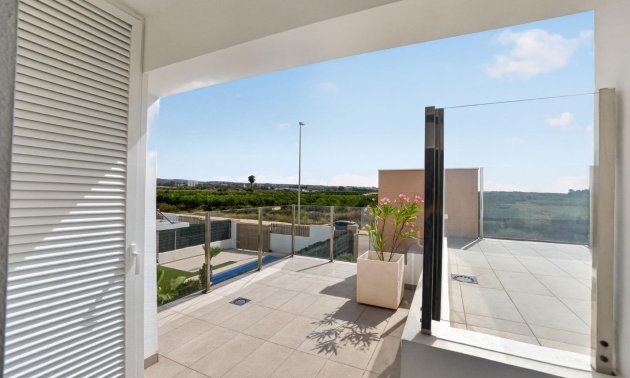 Resale - Villa -
Guardamar del Segura - El Raso