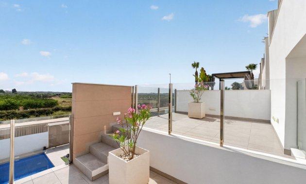 Resale - Villa -
Guardamar del Segura - El Raso