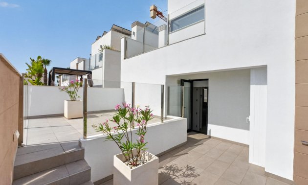 Resale - Villa -
Guardamar del Segura - El Raso