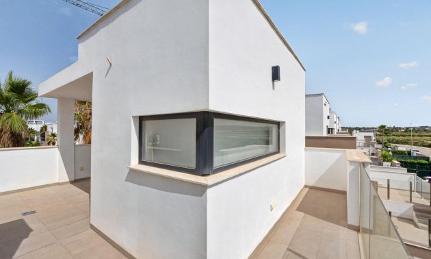 Resale - Villa -
Guardamar del Segura - El Raso