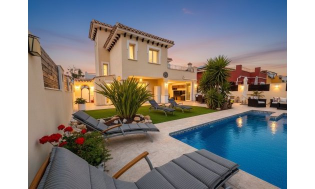 Resale - Villa -
Mar Menor Golf Resort - Mar Menor Golf Resort - Centre