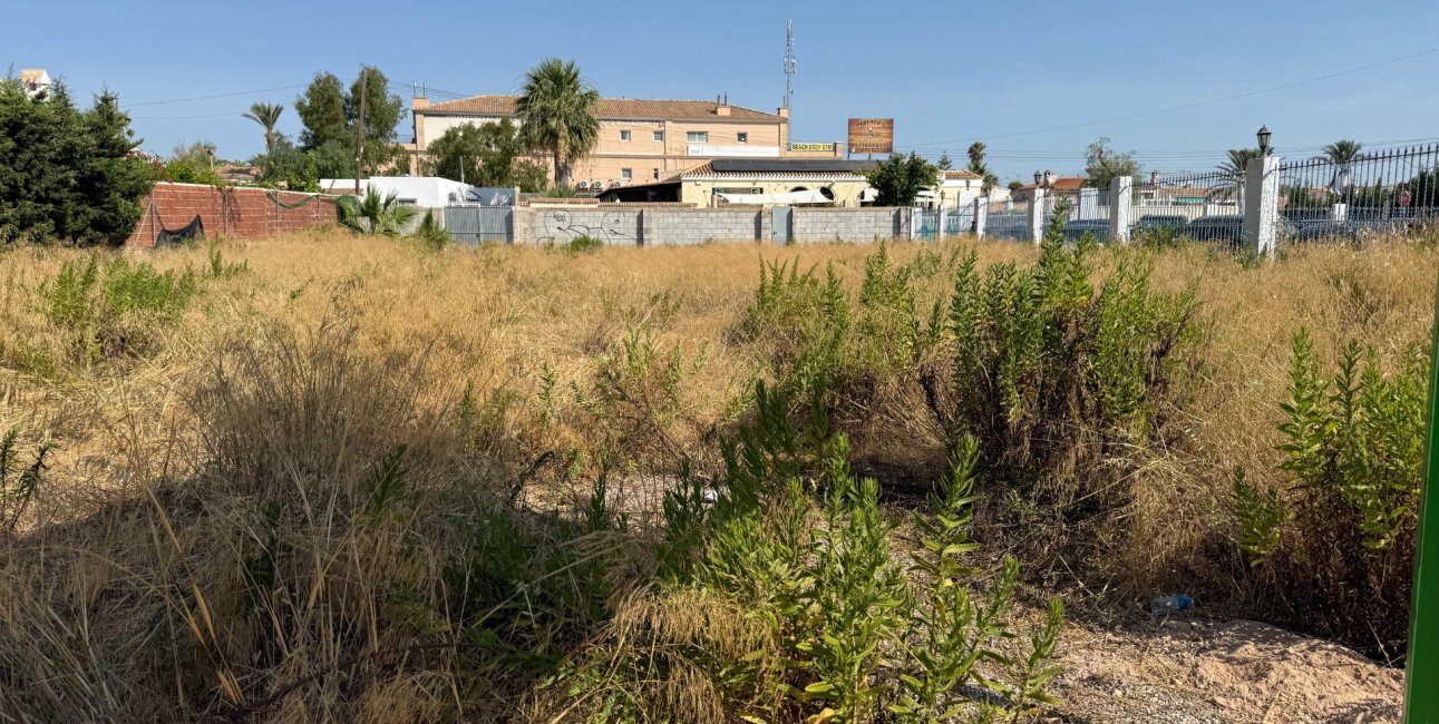 Resale - Plot / Land -
Orihuela Costa - La Regia