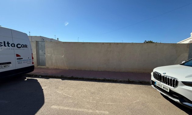 Resale - Plot / Land -
Orihuela Costa - La Regia