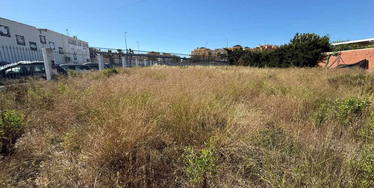 Resale - Plot / Land -
Orihuela Costa - La Regia