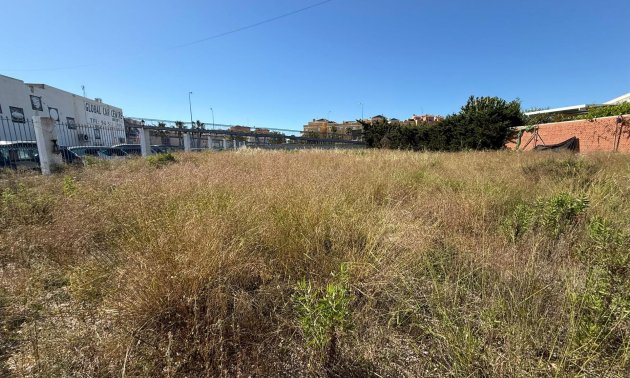 Resale - Plot / Land -
Orihuela Costa - La Regia