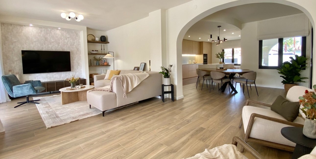 Resale - Villa -
Orihuela Costa - Cabo Roig