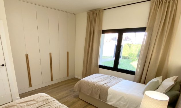 Resale - Villa -
Orihuela Costa - Cabo Roig