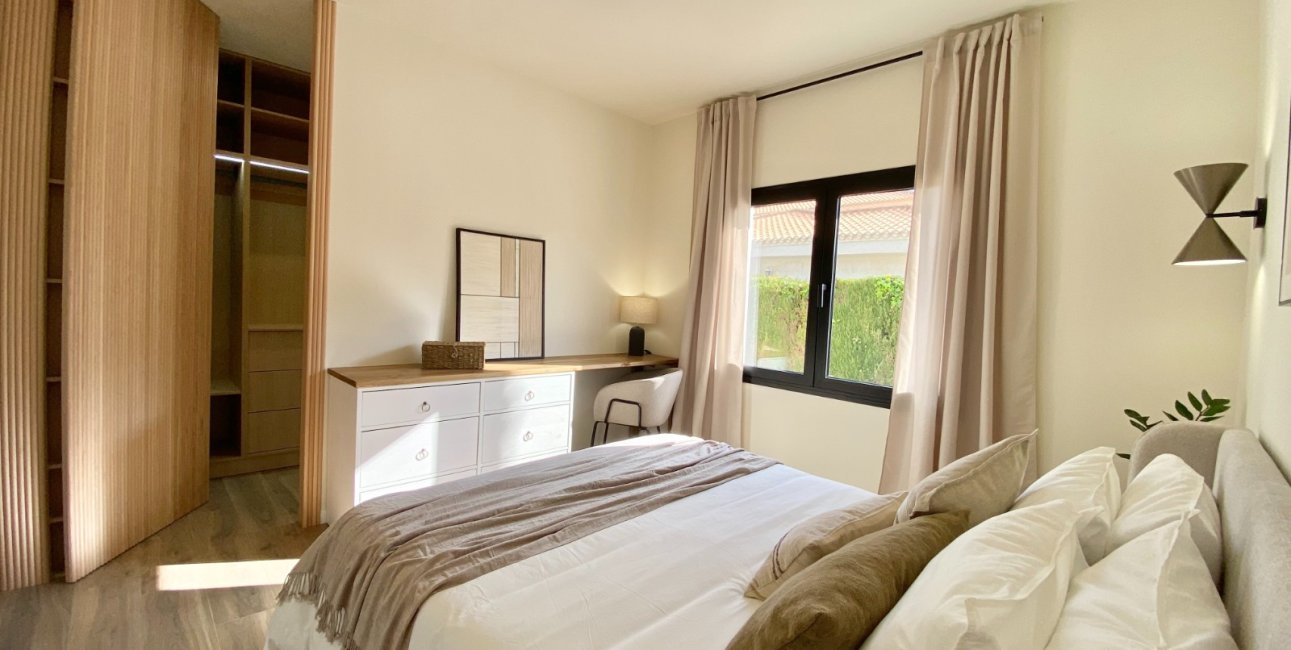 Resale - Villa -
Orihuela Costa - Cabo Roig