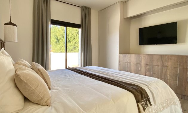 Resale - Villa -
Orihuela Costa - Cabo Roig