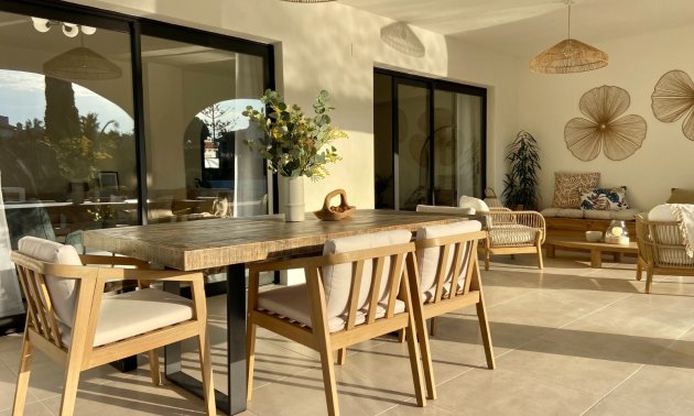 Resale - Villa -
Orihuela Costa - Cabo Roig