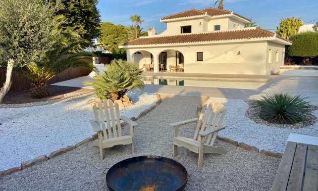 Resale - Villa -
Orihuela Costa - Cabo Roig