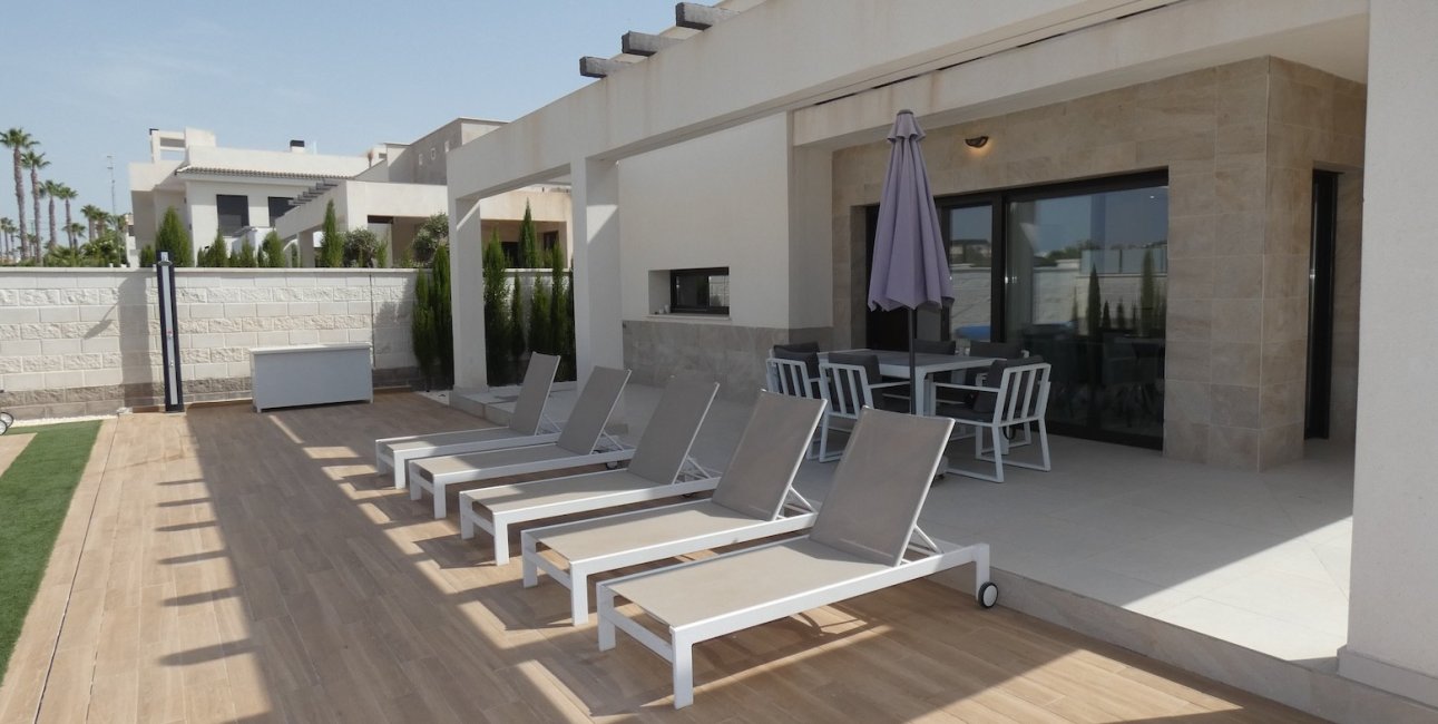 Resale - Villa -
Ciudad Quesada - Doña Pepa