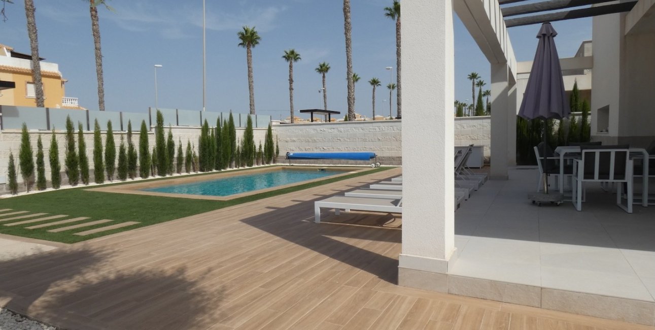 Resale - Villa -
Ciudad Quesada - Doña Pepa