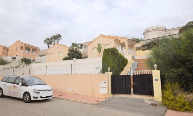 Resale - Villa -
Ciudad Quesada - La Marquesa