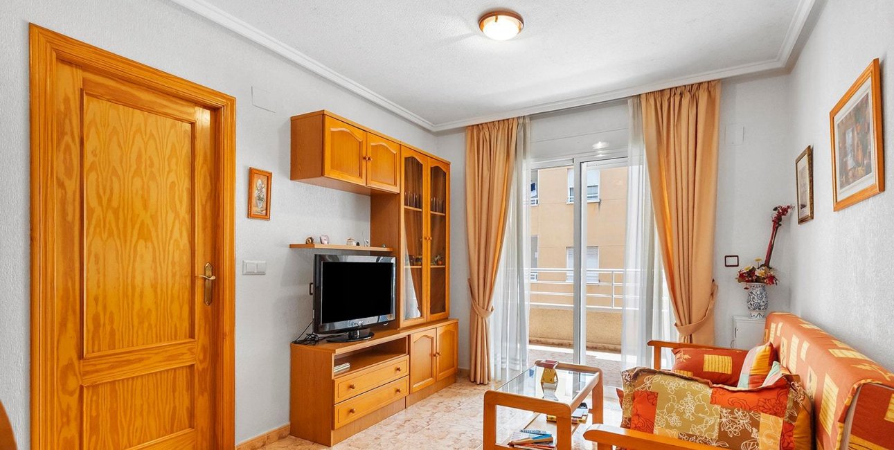 Resale - Apartment / flat -
Torrevieja - Playa del Cura