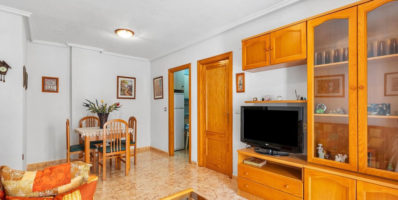 Resale - Apartment / flat -
Torrevieja - Playa del Cura