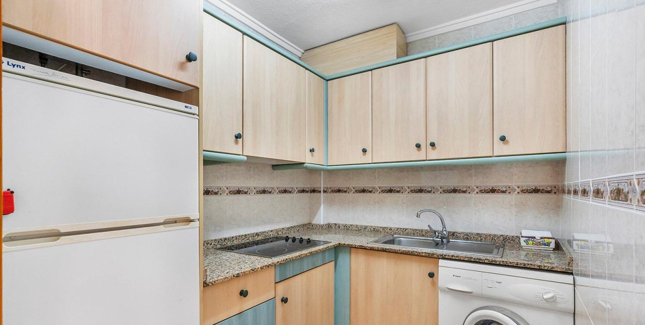 Resale - Apartment / flat -
Torrevieja - Playa del Cura