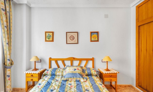 Resale - Apartment / flat -
Torrevieja - Playa del Cura