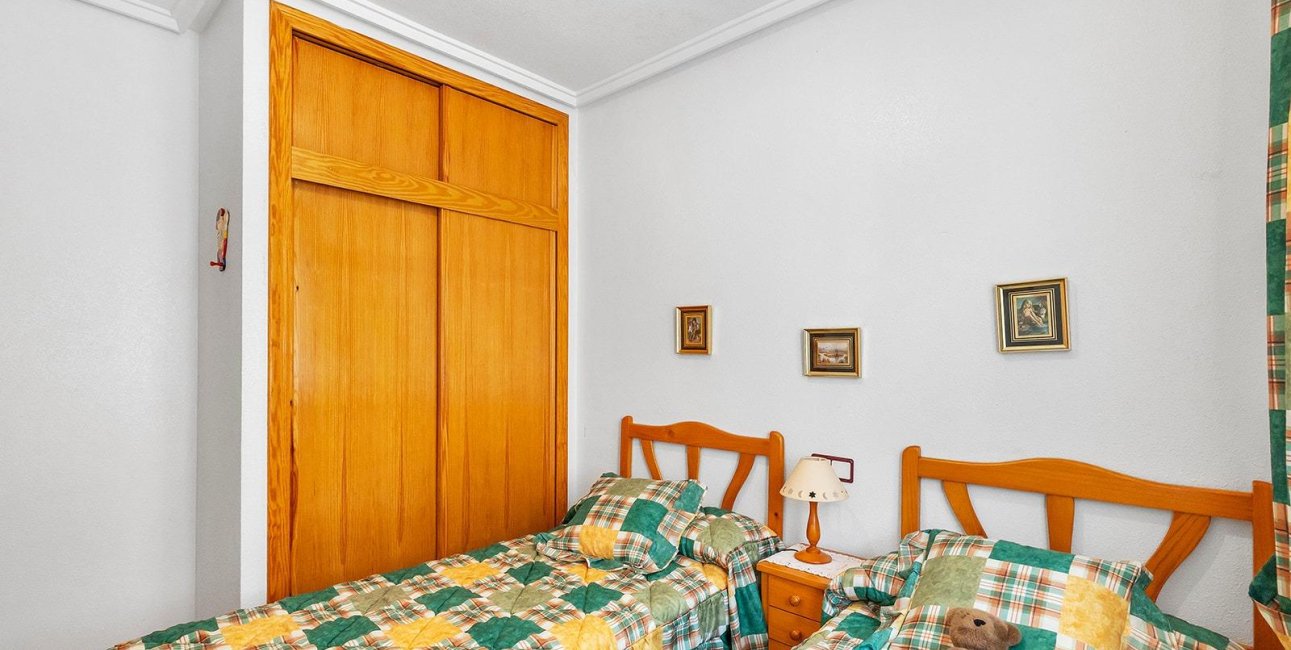 Resale - Apartment / flat -
Torrevieja - Playa del Cura