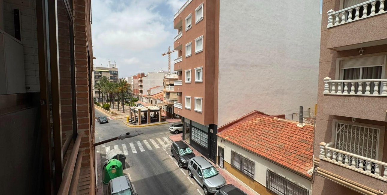 Rynek wtórny - Kawalerka -
Torrevieja - Centro