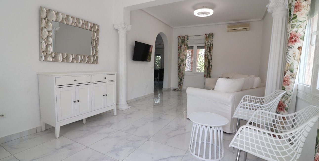 Resale - Villa -
Ciudad Quesada - La Fiesta