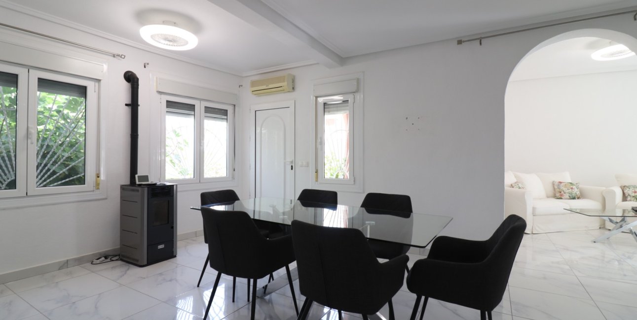 Resale - Villa -
Ciudad Quesada - La Fiesta