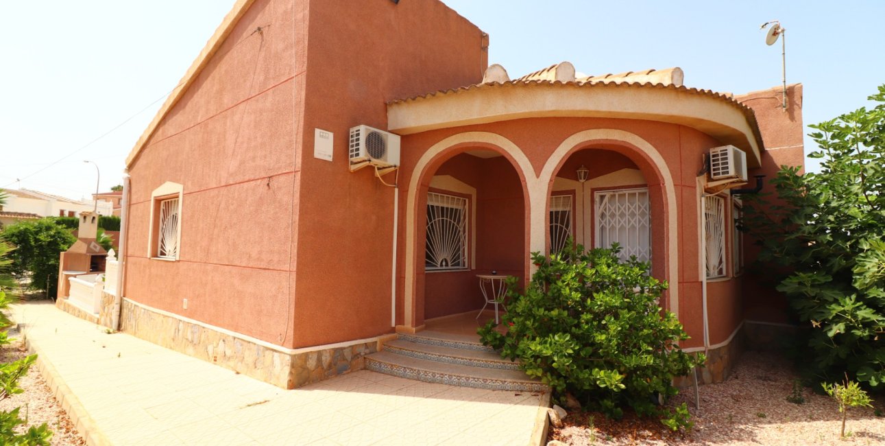 Resale - Villa -
Ciudad Quesada - La Fiesta