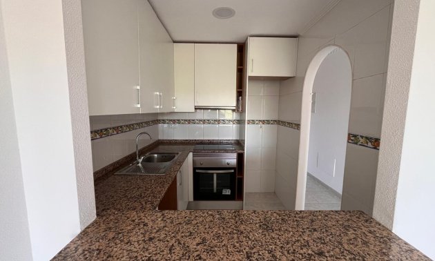 Resale - Apartment / flat -
Algorfa - Algorfa - Village