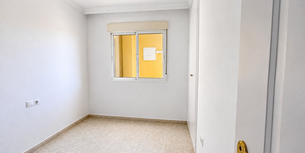Resale - Apartment / flat -
Algorfa - Algorfa - Village