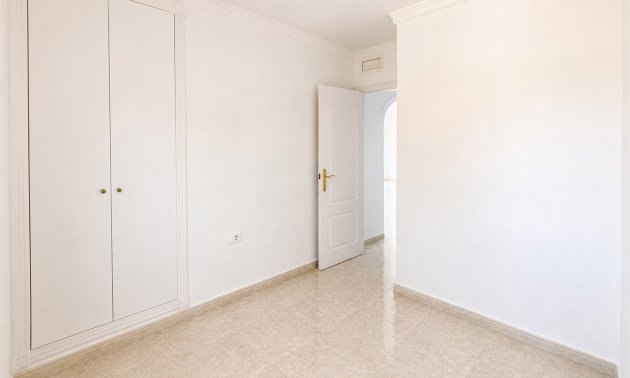 Resale - Apartment / flat -
Algorfa - Algorfa - Village