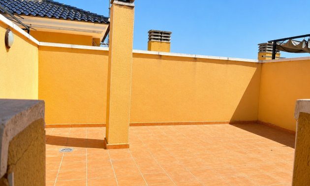 Resale - Apartment / flat -
Algorfa - Algorfa - Village