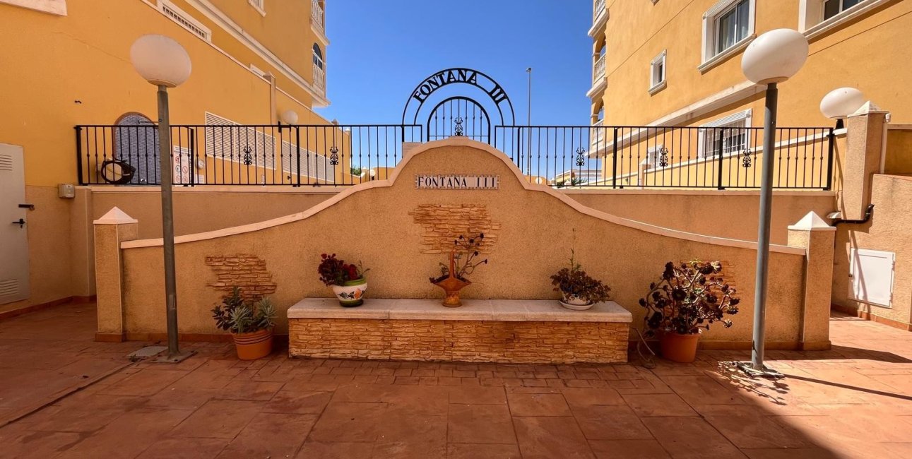 Resale - Apartment / flat -
Algorfa - Algorfa - Village