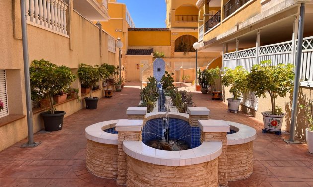 Resale - Apartment / flat -
Algorfa - Algorfa - Village