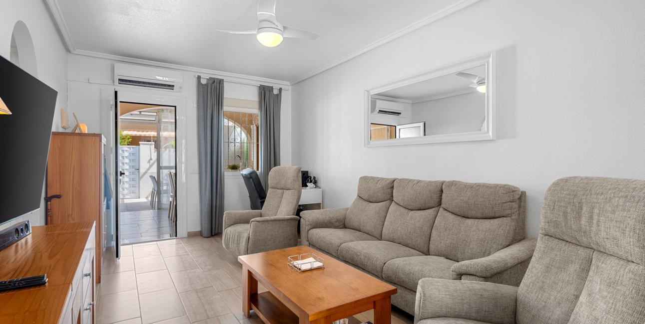 Resale - Bungalow -
Ciudad Quesada - Doña Pepa
